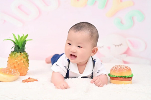 敦煌宝宝睡觉磨牙 敦煌宝宝睡觉磨牙